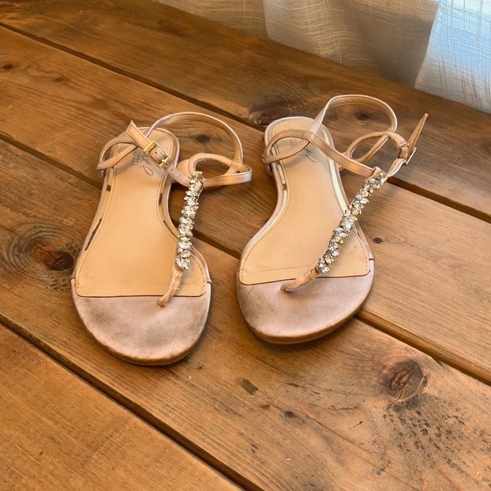 Badgley Mischka Jewel Sandals Nude Size 7